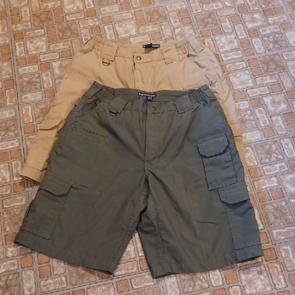 5.11 Tactical Men's Cargo Shorts in Olive and Khaki Size 32